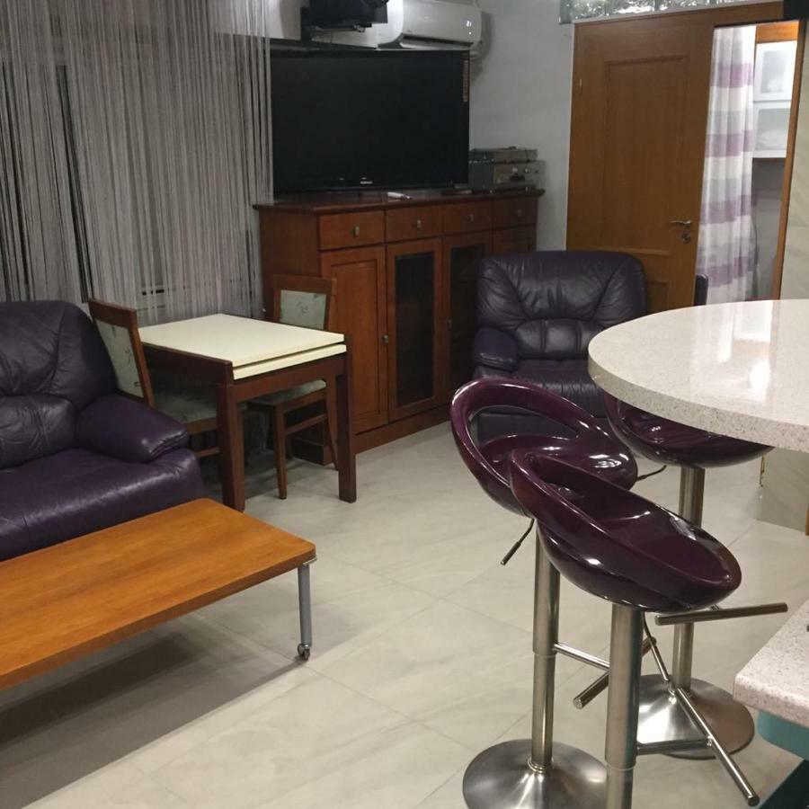 Karmelek Apartamento Varsóvia Exterior foto
